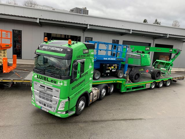 Bild 2 einer Mietmaschine vom Typ TB-275X | Haulotte H28TJ Plus