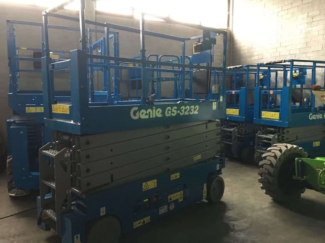 Bild 0 einer Mietmaschine vom Typ SBE-115N | Genie GS 3232