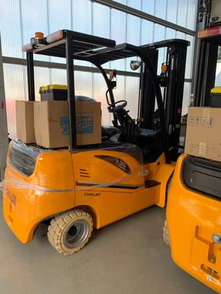 Vorschaubild 2 einer Mietmaschine vom Typ 3,5 Tonnen Elektro | Maximal Forklift FBA35-JZ 4500 mm