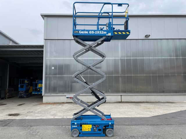 Bild 1 einer Mietmaschine vom Typ SBE-075 | Genie GS 1932m E-Drive