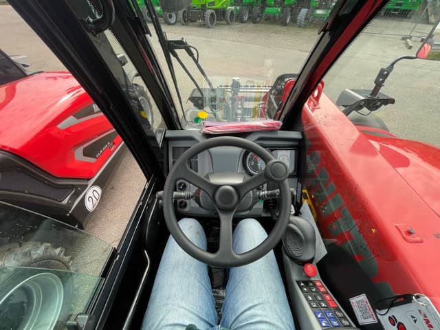 Bild 1 einer Mietmaschine vom Typ TSS-1204 | Manitou ULM 412