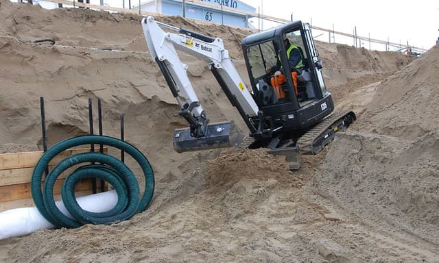Bild 2 einer Mietmaschine vom Typ 3,5 Tonnen Minibagger | Bobcat E35