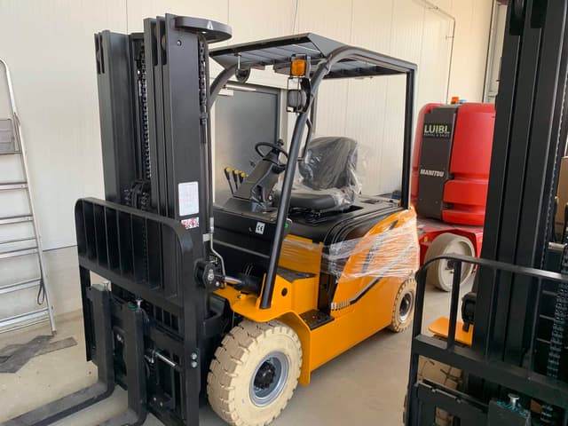 Bild 3 einer Mietmaschine vom Typ 3,5 Tonnen Elektro | Maximal Forklift FBA35-JZ 4500 mm