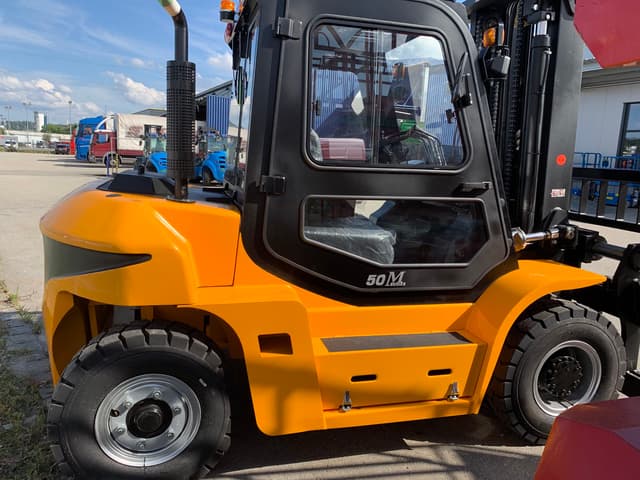 Bild 3 einer Mietmaschine vom Typ 5 Tonnen Diesel | Maximal Forklift FD50T 4800 mm