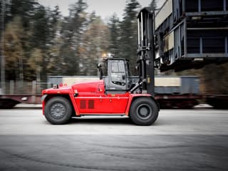 Picture of a rental machine of the type Kalmar DCG330-12