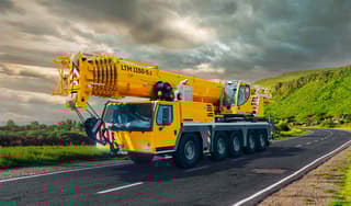 Picture of a rental machine of the type Mobilkran 100 Tonnen | Liebherr LTM 1100 5.3