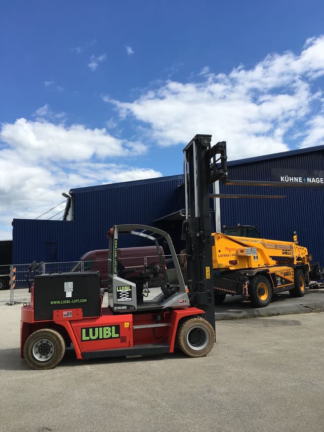 Bild 4 einer Mietmaschine vom Typ 8 Tonnen Elektro | Kalmar ECF 80-9 3450 mm