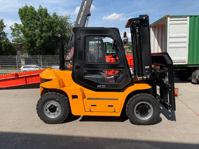 Bild 0 einer Mietmaschine vom Typ 5 Tonnen Diesel | Maximal Forklift FD50T 4800 mm