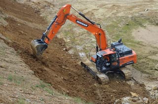 Vorschaubild 3 einer Mietmaschine vom Typ 30 Tonnen Kettenbagger | Doosan DX-300LC-5