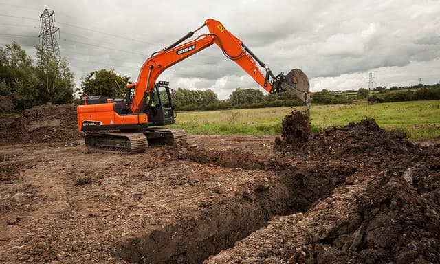 Bild 1 einer Mietmaschine vom Typ 14 Tonnen Kettenbagger | Doosan DX-140LC-5
