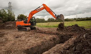 Vorschaubild 1 einer Mietmaschine vom Typ 14 Tonnen Kettenbagger | Doosan DX-140LC-5