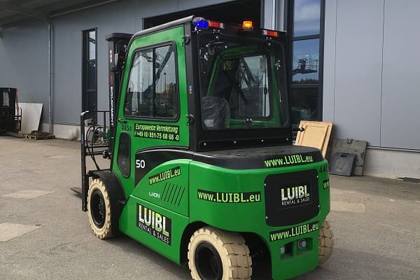 Bild 1 einer Mietmaschine vom Typ 5 Tonnen Elektro | EP CPD50F8 5000 mm