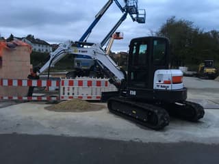 Vorschaubild 1 einer Mietmaschine vom Typ 5 Tonnen Kompaktbagger | Bobcat E50