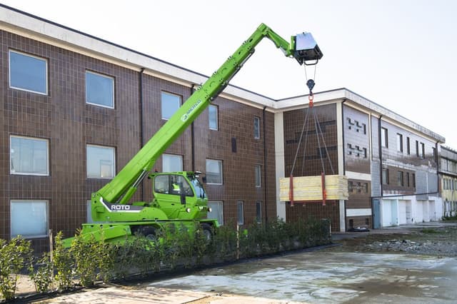 Bild 0 einer Mietmaschine vom Typ TSR-5030 | Merlo Roto 50.30S Plus