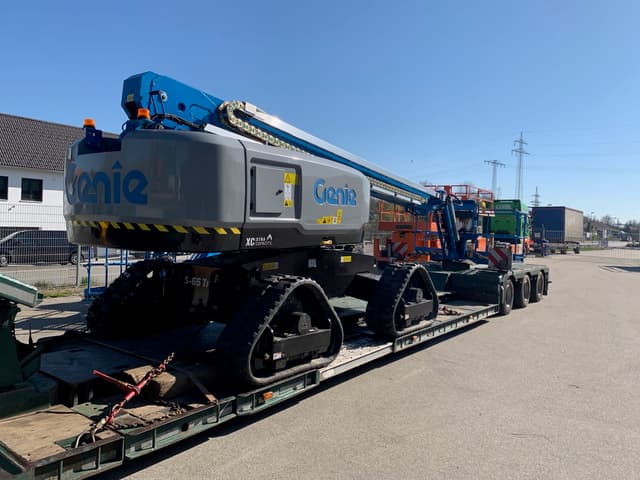 Bild 2 einer Mietmaschine vom Typ TB-218XC | Genie S-65XC Trax