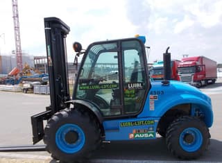 Picture of a rental machine of the type 3 Tonnen Geländestapler | Ausa C300H x4
