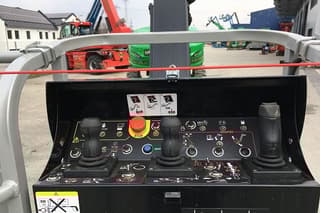Vorschaubild 1 einer Mietmaschine vom Typ TB-217X | Manitou 220 TJ Plus