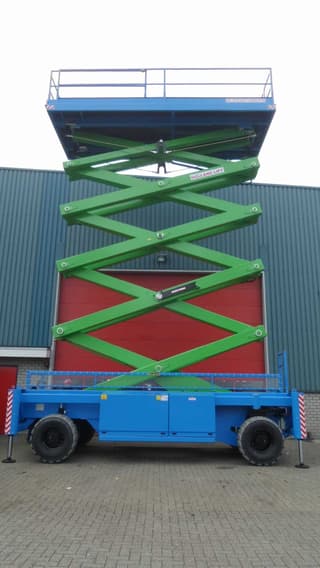 Bild einer Mietmaschine vom Typ SBD-275 | Holland Lift HL 275-D27